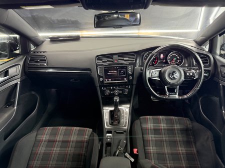 2014 Volkswagen Golf - photo 21