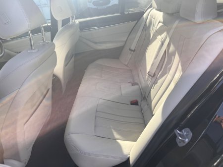 2022 BMW 5-Series - photo 10