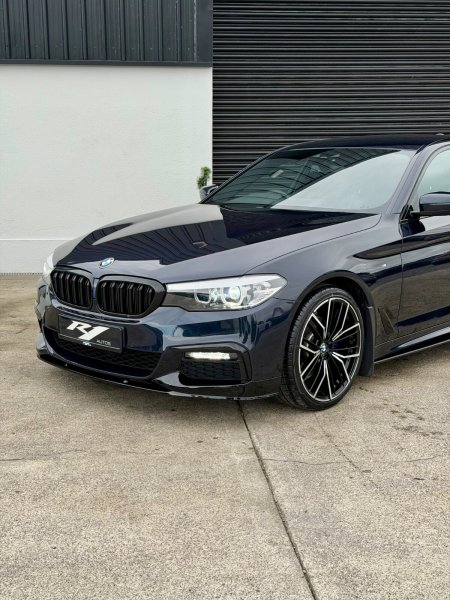 2020 BMW 5-Series - photo 2