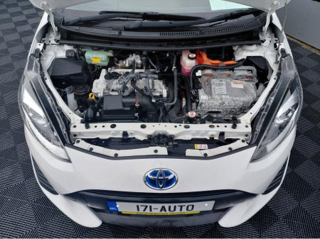 2017 Toyota Aqua - photo 8