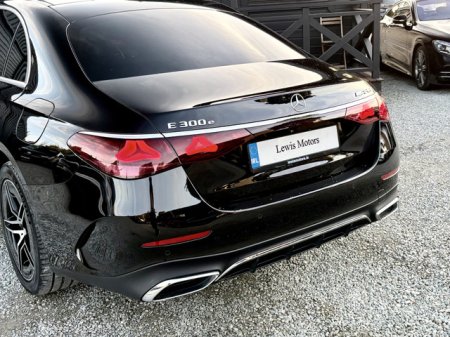 2025 Mercedes-Benz E 300 - photo 12