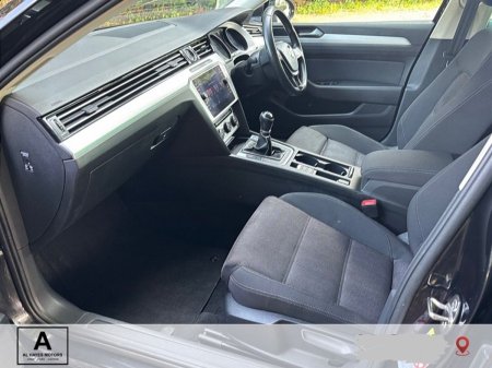 2019 Volkswagen Passat - photo 15
