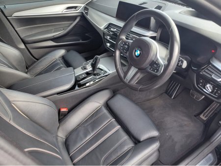 2020 BMW 5-Series - photo 12
