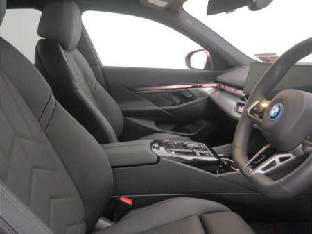 2026 BMW 5-Series - photo 12