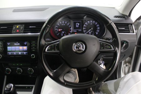 2014 Skoda Octavia - photo 27