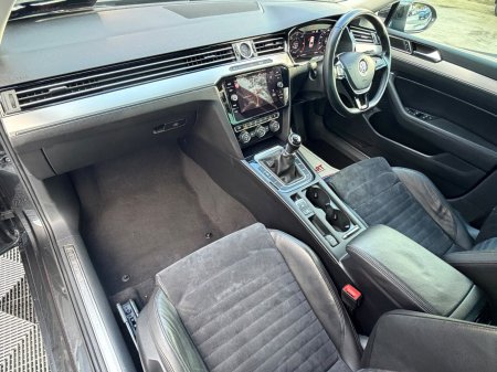 2020 Volkswagen Passat - photo 22