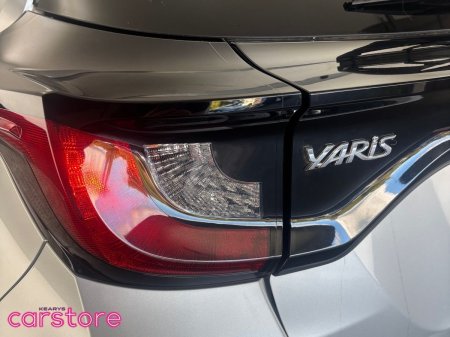 2021 Toyota Yaris - photo 16