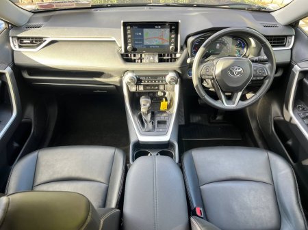2021 Toyota RAV4 - photo 10