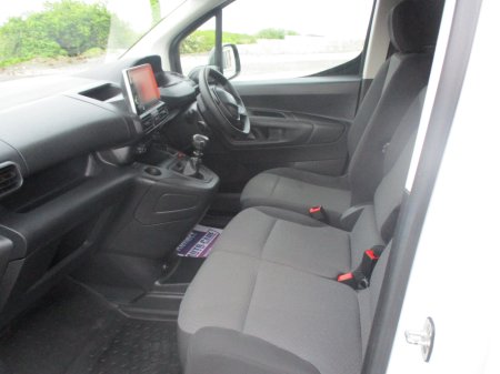 2023 Peugeot Partner - photo 2