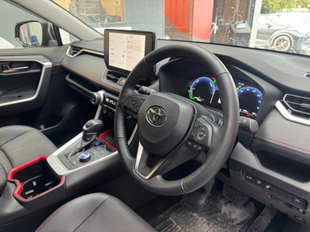 2025 Toyota RAV4 - photo 11
