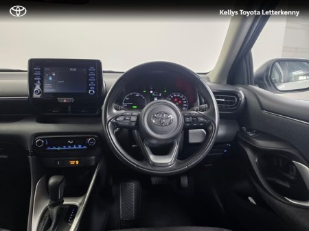 2022 Toyota Yaris - photo 8
