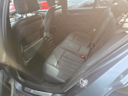 2018 BMW 5-Series - photo 17