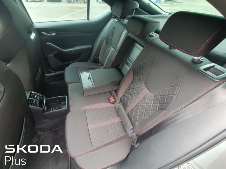 2025 Skoda Octavia - photo 6
