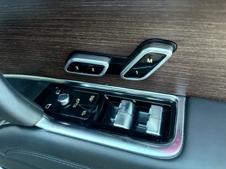 2025 Land Rover Range Rover - photo 8