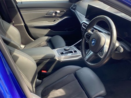 2023 BMW 3-Series - photo 12