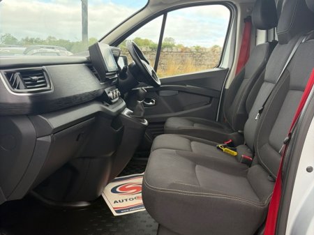 2023 Renault Trafic - photo 11