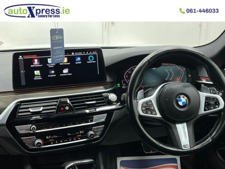 2022 BMW 5-Series - photo 18