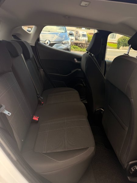 2018 Ford Fiesta - photo 12