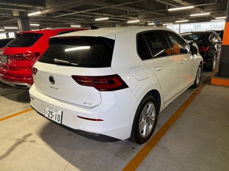 2023 Volkswagen Golf - photo 2