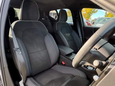 2023 Volvo XC40 - photo 12
