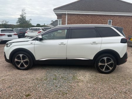 2017 Peugeot 5008 - photo 7