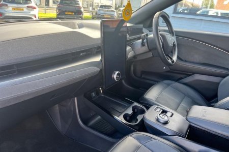 2025 Ford Mustang Mach-E - photo 18
