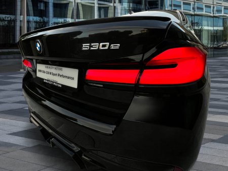 2020 BMW 5-Series - photo 9