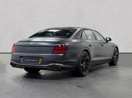 2025 Bentley Flying Spur - photo 6