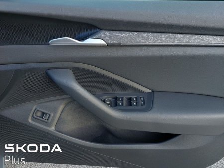 2025 Skoda Superb - photo 34