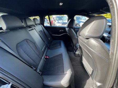 2023 BMW 3-Series - photo 13