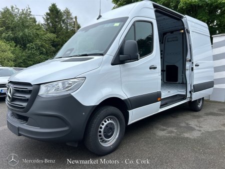 2027 Mercedes-Benz Sprinter - photo 21