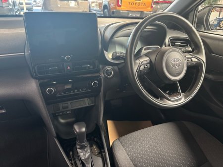 2026 Toyota Yaris Cross - photo 8