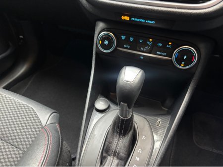 2021 Ford Fiesta - photo 17