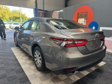 2023 Toyota Camry - photo 5