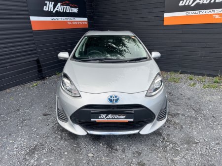 2021 Toyota Aqua - photo 2