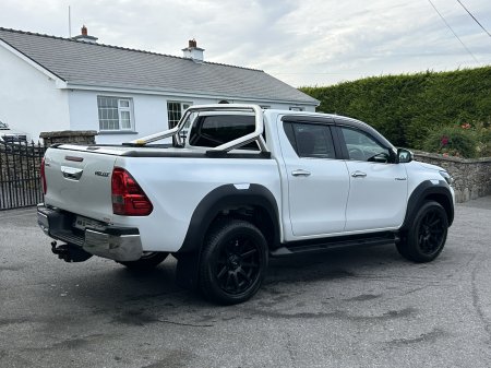 2022 Toyota Hilux - photo 13
