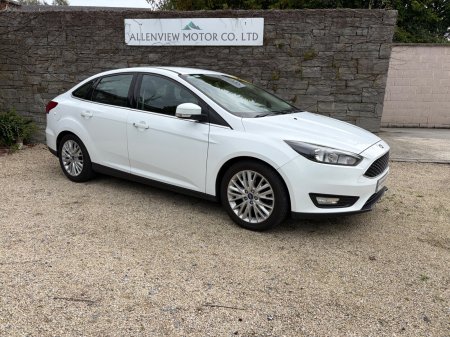 2017 Ford Focus - photo 2