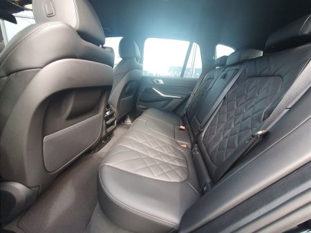 2026 BMW X5 - photo 22