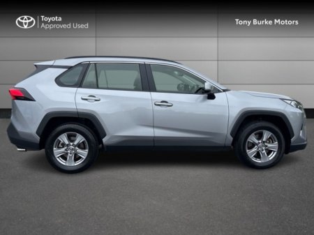 2024 Toyota RAV4 - photo 3
