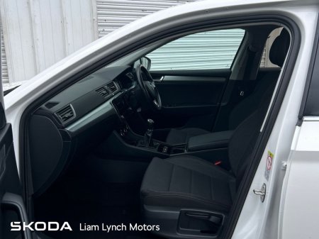 2018 Skoda Superb - photo 4