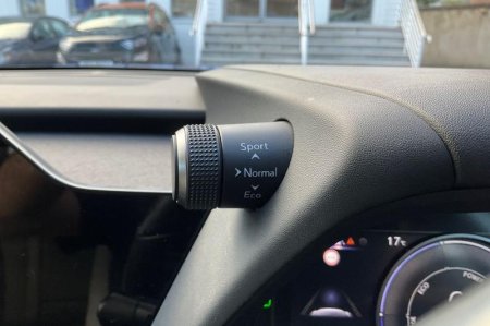 2023 Lexus UX - photo 32