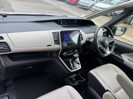 2017 Nissan Serena - photo 18