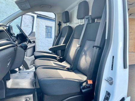 2023 Ford Transit Custom - photo 24