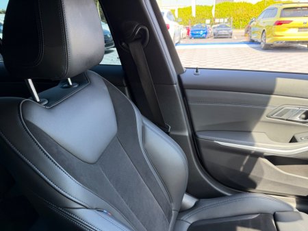 2021 BMW 3-Series - photo 34