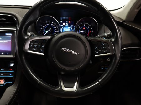 2019 Jaguar F-Pace - photo 17