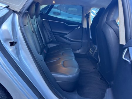 2016 Tesla Model S - photo 5