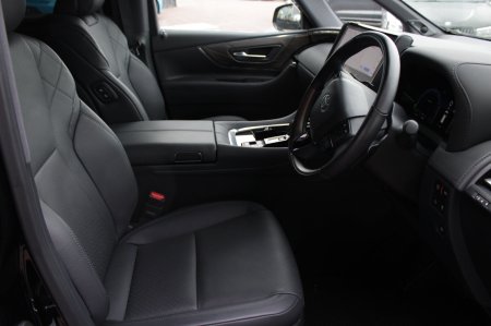 2025 Toyota Alphard - photo 11
