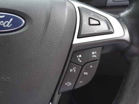 2015 Ford Mondeo - photo 15