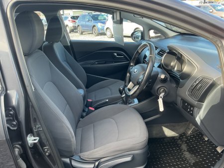 2017 Kia Rio - photo 14