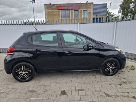 2017 Peugeot 208 - photo 13